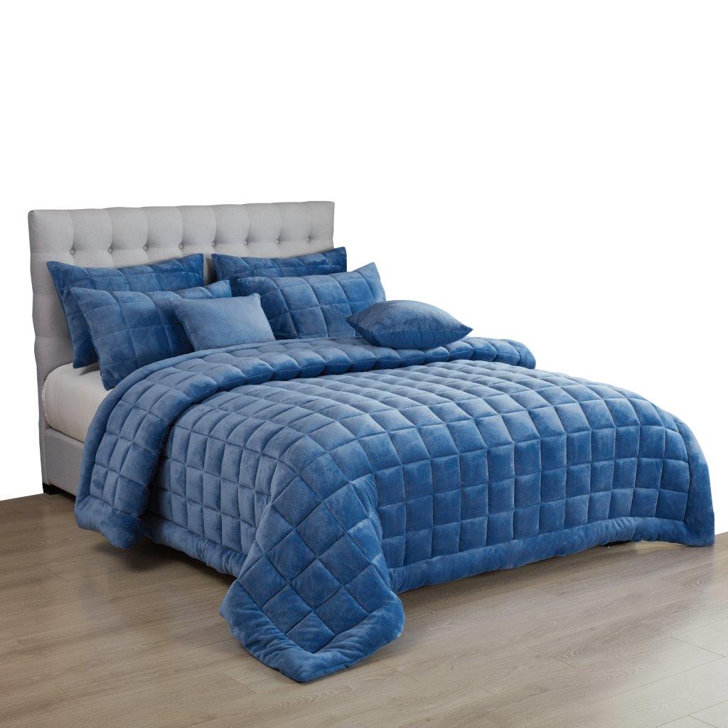 Augusta Faux Mink Quilt / Comforter Set by Alastairs